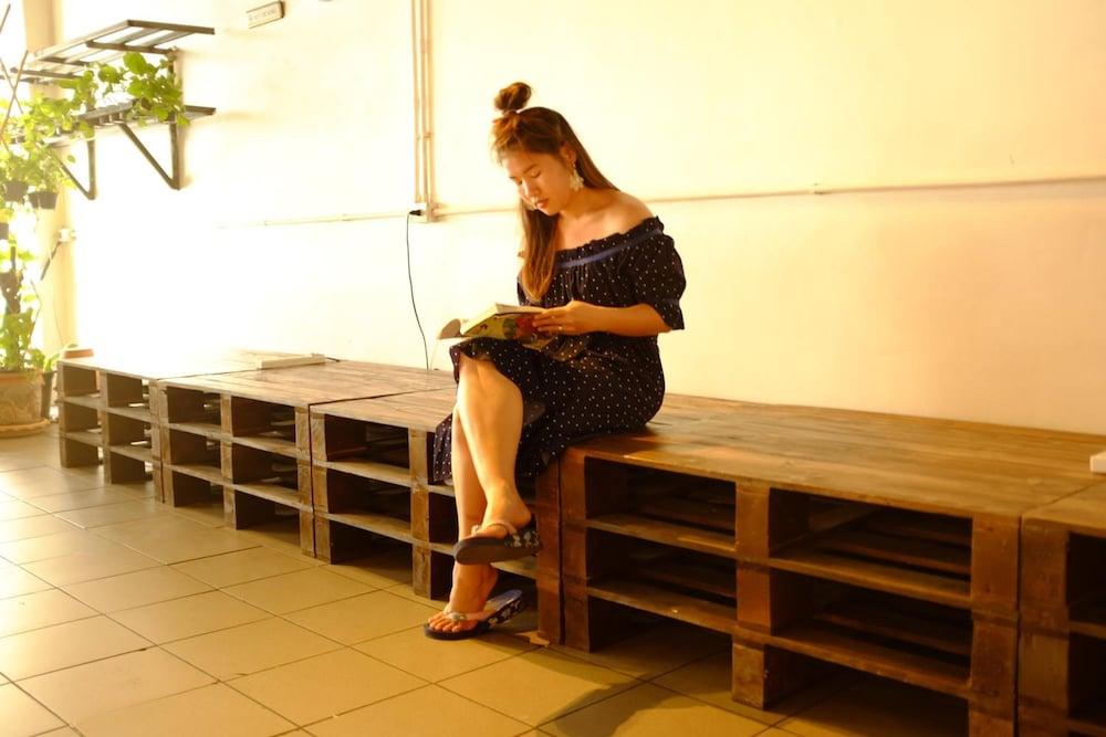 The Mixx Hostel Bangkok Buitenkant foto