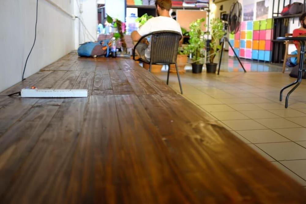 The Mixx Hostel Bangkok Buitenkant foto