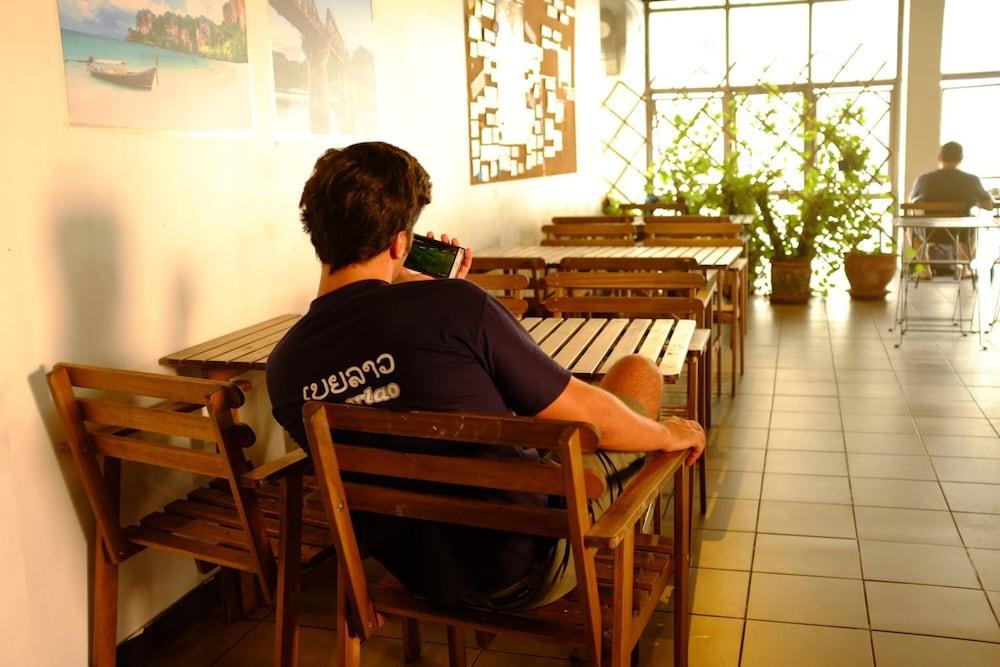 The Mixx Hostel Bangkok Buitenkant foto