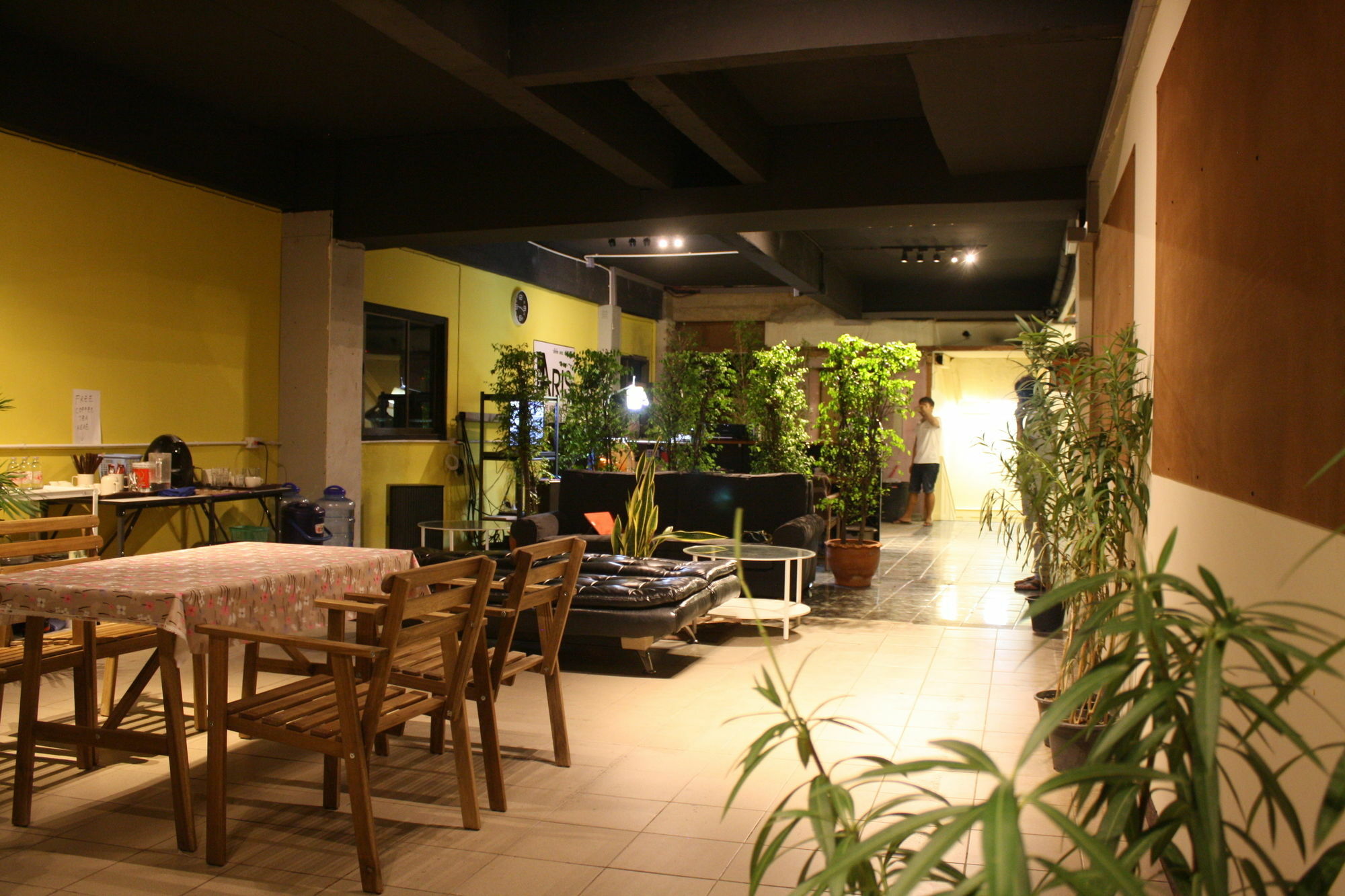 The Mixx Hostel Bangkok Buitenkant foto