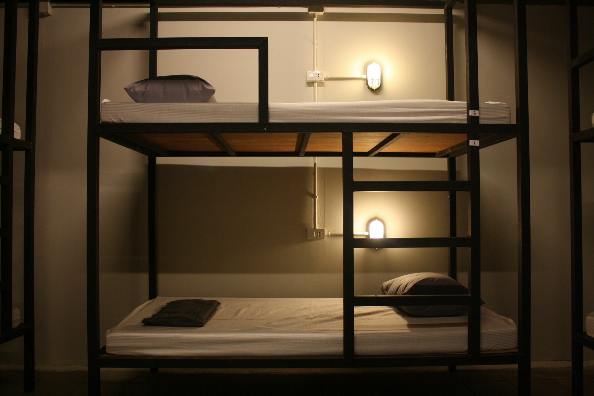 The Mixx Hostel Bangkok Buitenkant foto